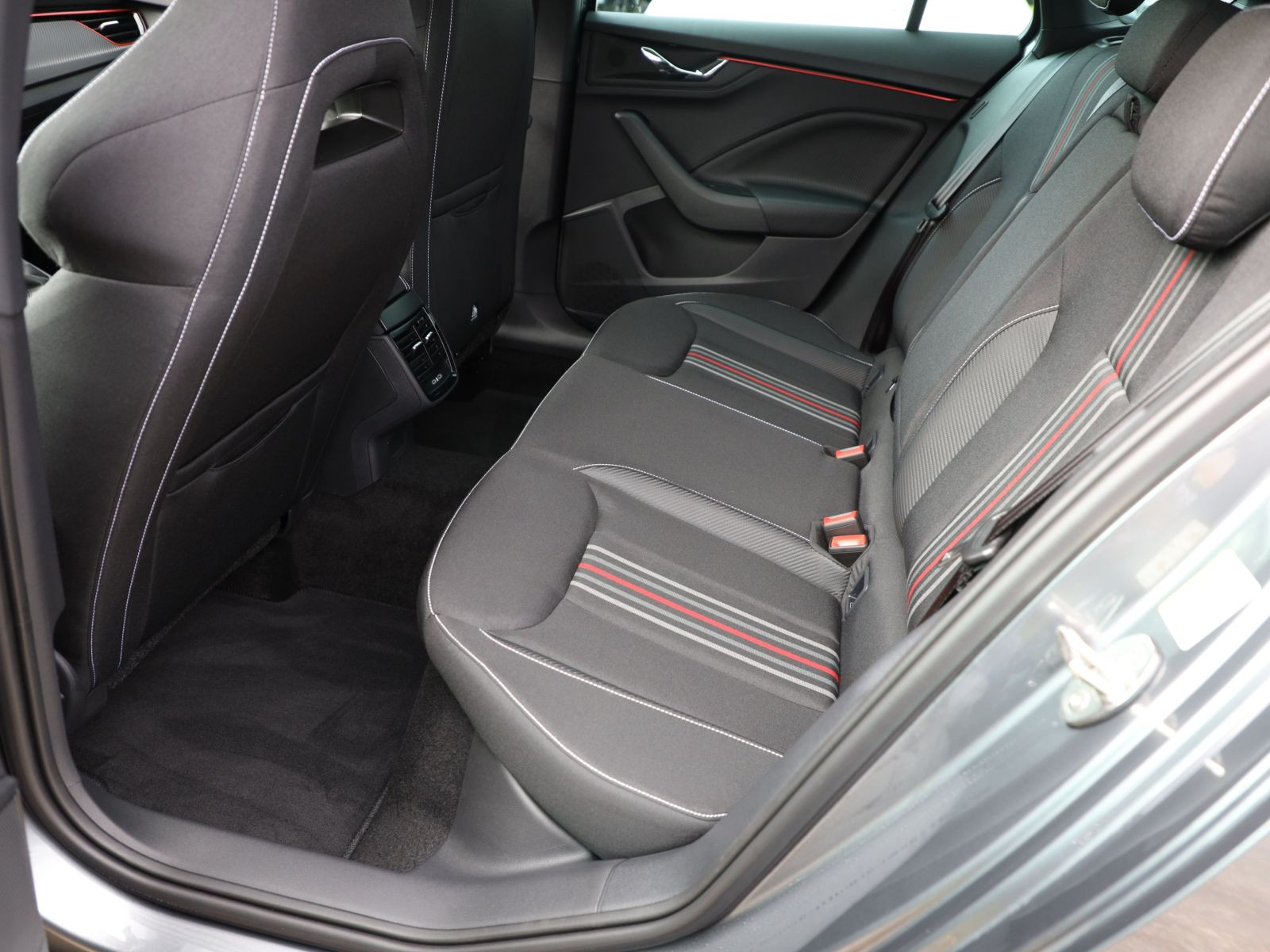 Skoda Kamiq Monte Carlo 1.5TSI Panorama ACC AHK Navi