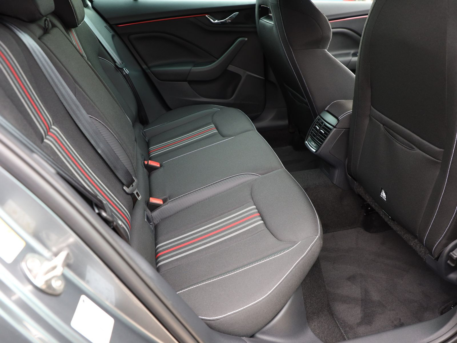 Skoda Kamiq Monte Carlo 1.5TSI Panorama ACC AHK Navi