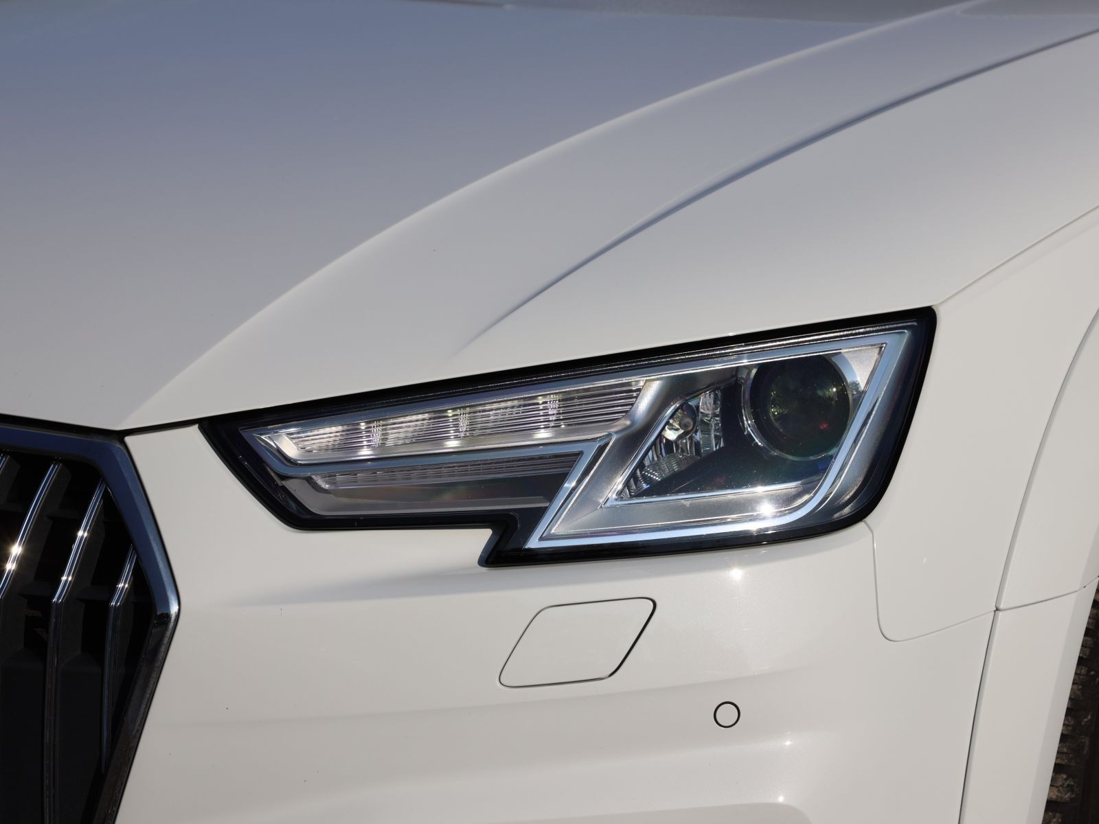 Audi A4 allroad 45TFSI qu Stronic Navi Xenon GRA EPH