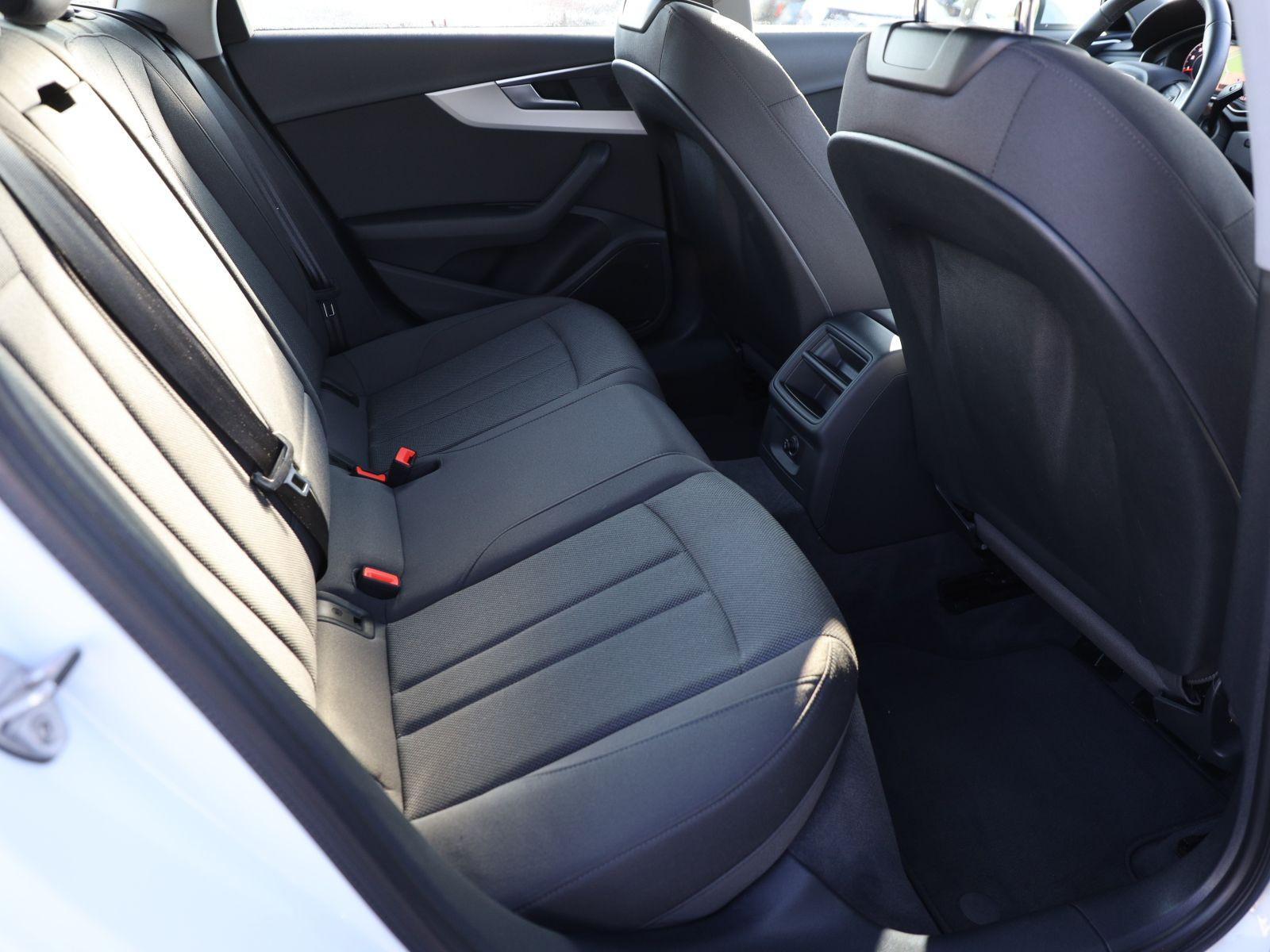 Audi A4 allroad 45TFSI qu Stronic Navi Xenon GRA EPH