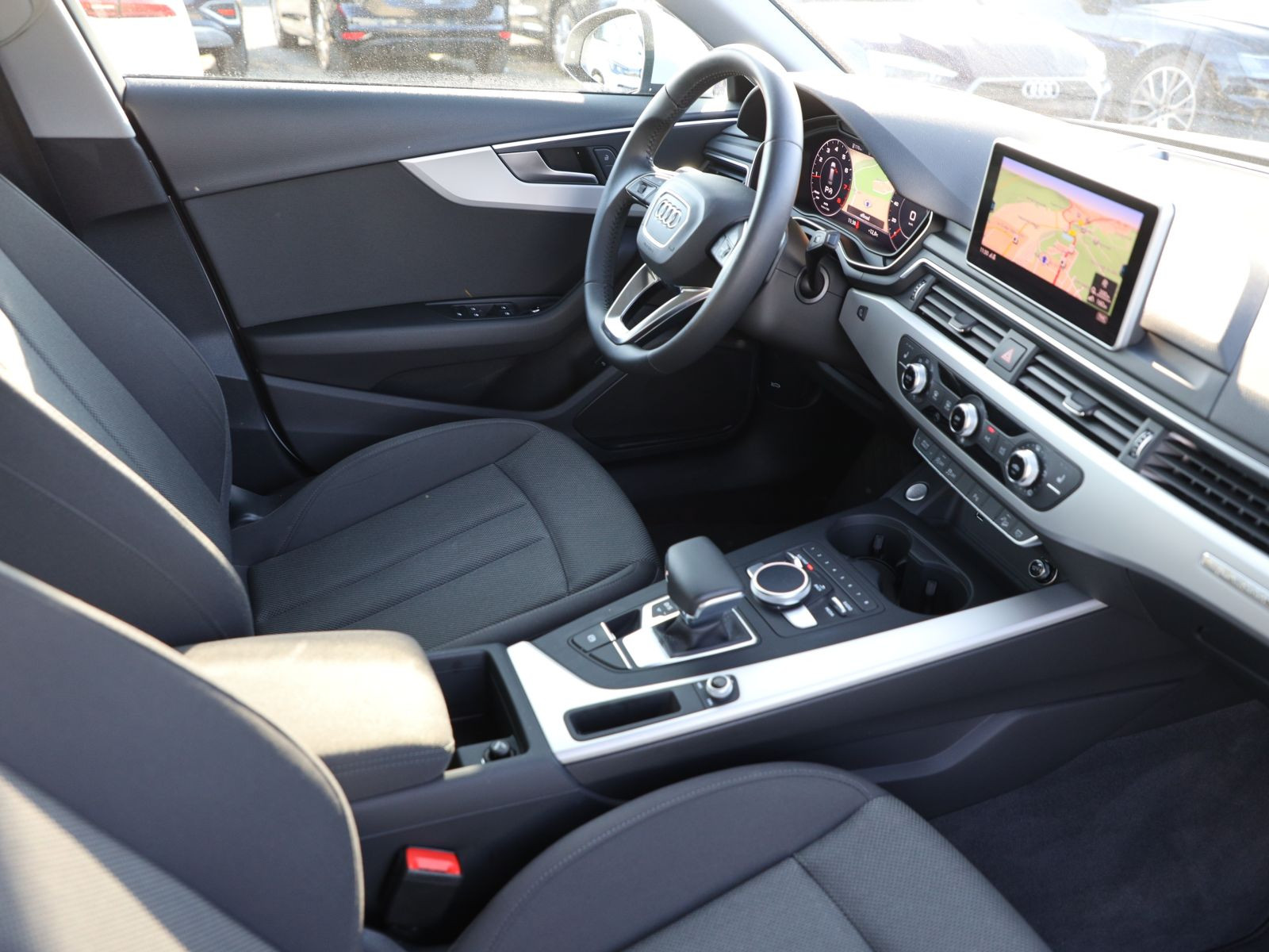 Audi A4 allroad 45TFSI qu Stronic Navi Xenon GRA EPH
