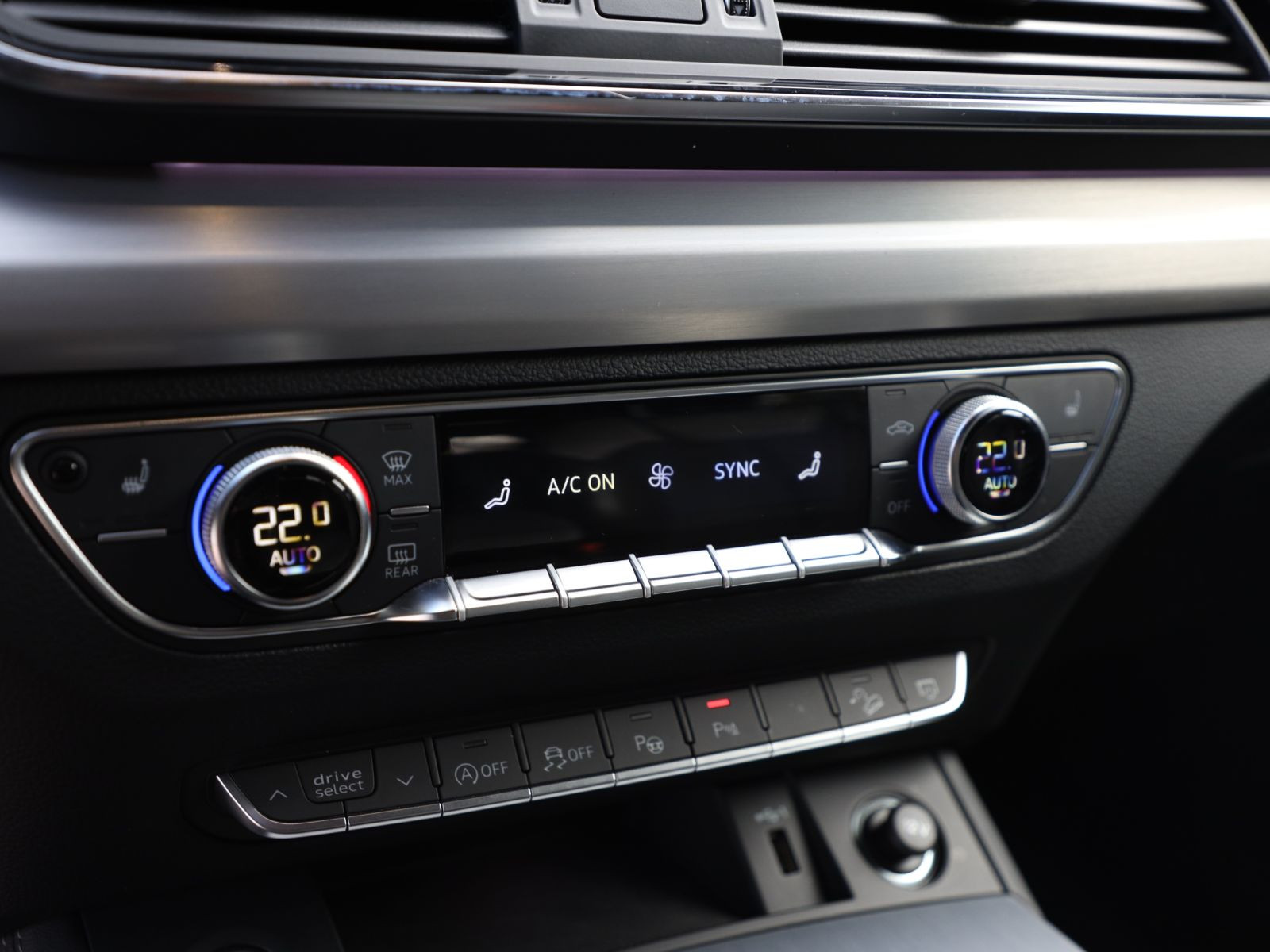 Audi Q5 S line 40TDI qu Stronic Navi Matrix HuD B&O AHK