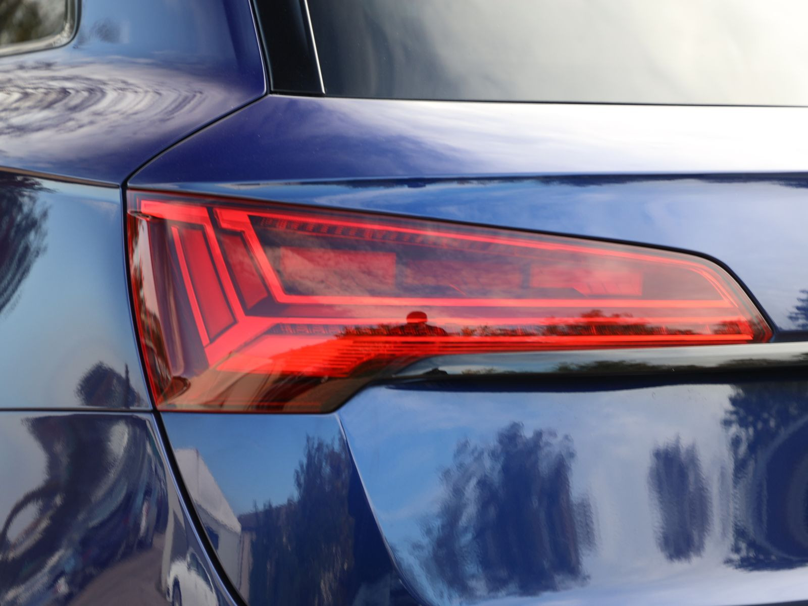 Audi Q5 S line 40TDI qu Stronic Navi Matrix HuD B&O AHK