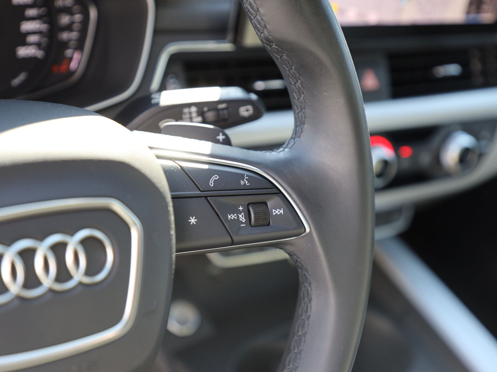 Audi A4 Avant 40TDI Stronic Navi LED ACC EPH DAB