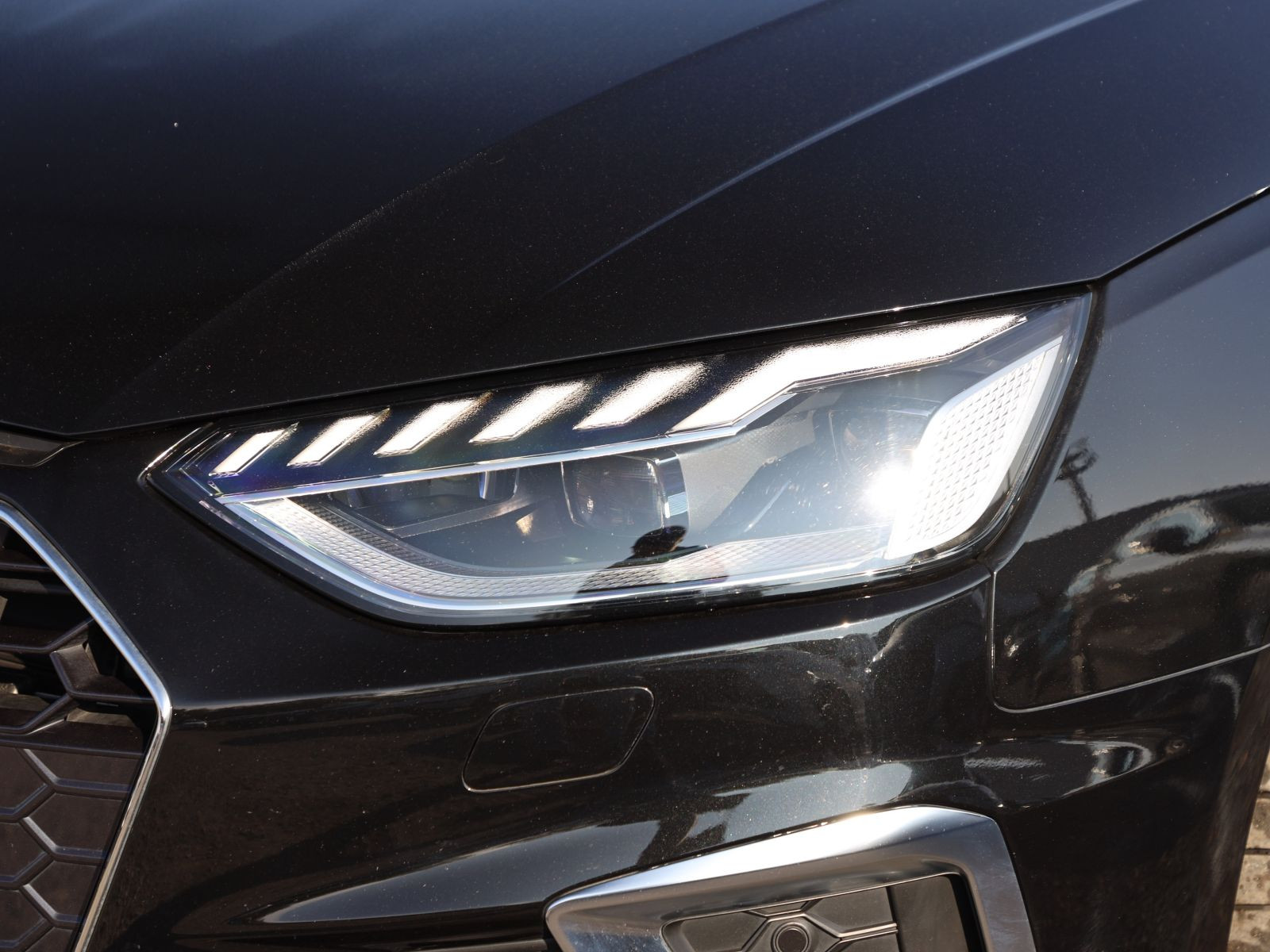Audi A4 S line 45TFSI qu Stronic Navi Matrix GRA EPH