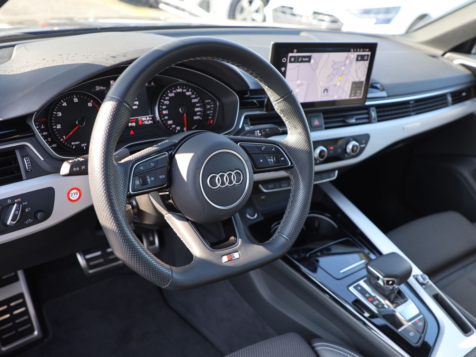 Audi A4 S line 45TFSI qu Stronic Navi Matrix GRA EPH