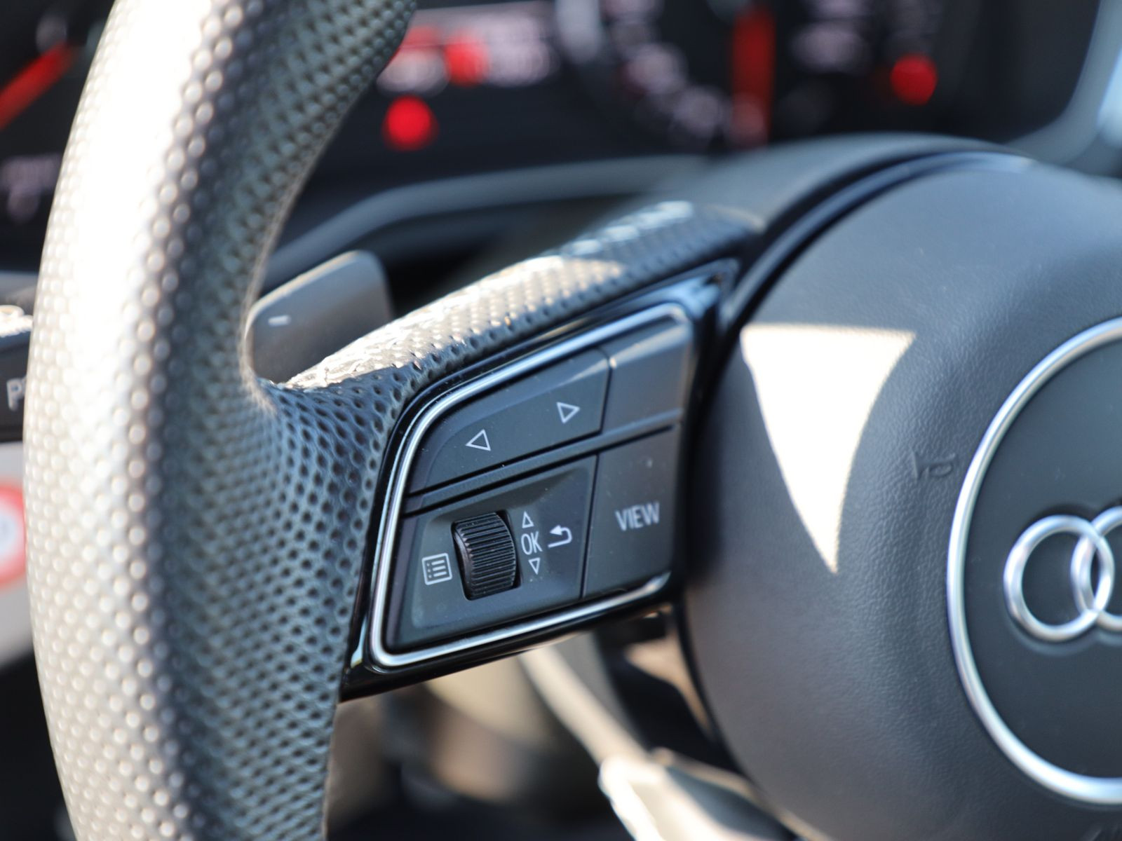 Audi A4 S line 45TFSI qu Stronic Navi Matrix GRA EPH