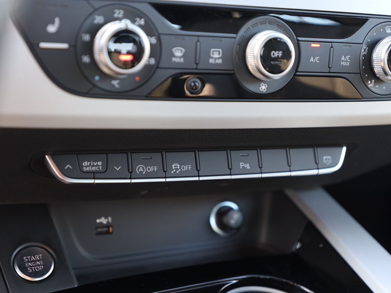 Audi A4 S line 45TFSI qu Stronic Navi Matrix GRA EPH