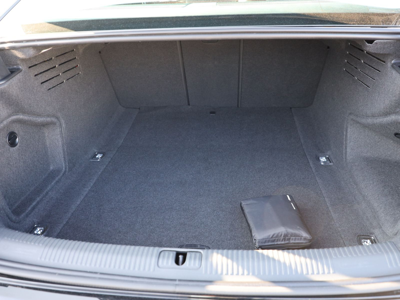 Audi A4 S line 45TFSI qu Stronic Navi Matrix GRA EPH