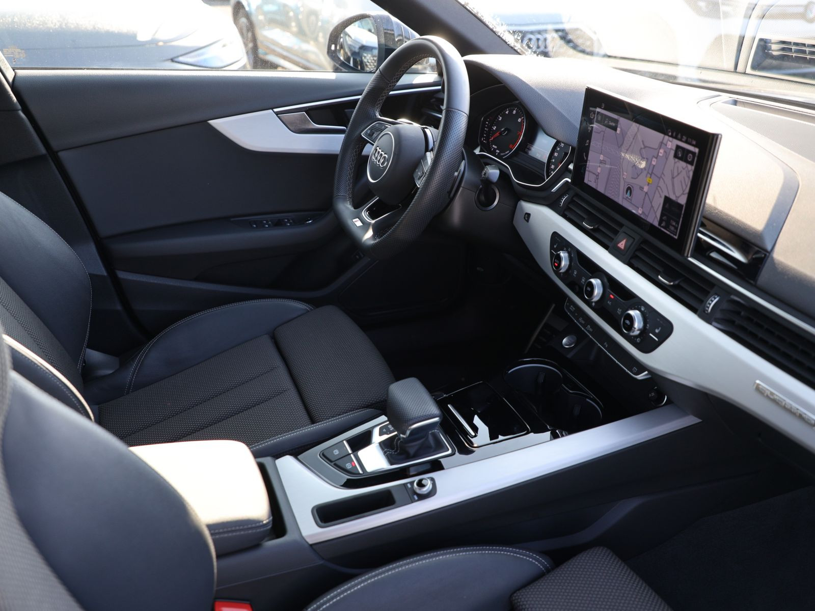 Audi A4 S line 45TFSI qu Stronic Navi Matrix GRA EPH