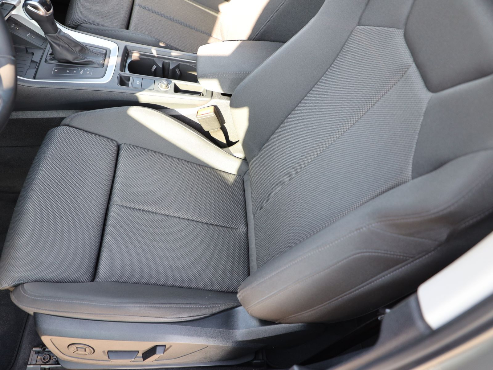 Audi Q3 Sportback 40TFSI qu Navi Matrix Panorama AHK