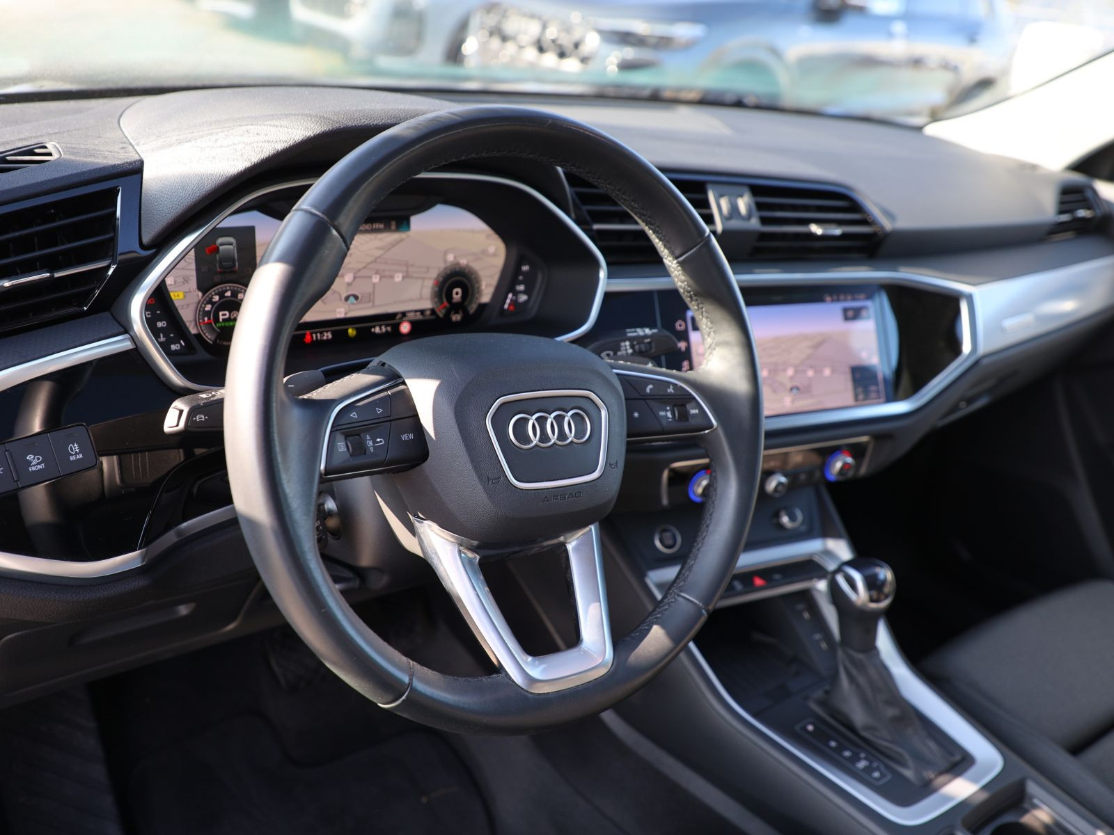 Audi Q3 Sportback 40TFSI qu Navi Matrix Panorama AHK