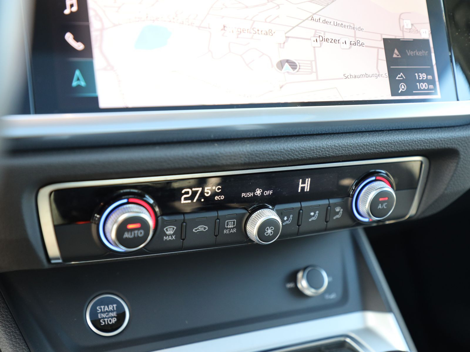 Audi Q3 Sportback 40TFSI qu Navi Matrix Panorama AHK