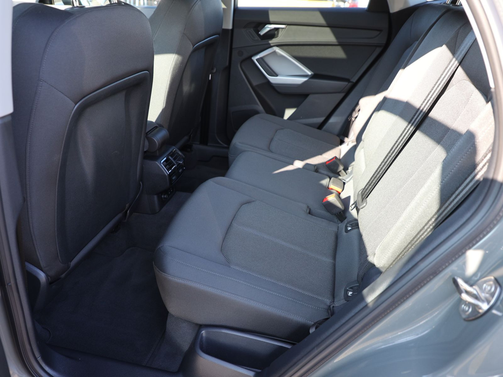 Audi Q3 Sportback 40TFSI qu Navi Matrix Panorama AHK