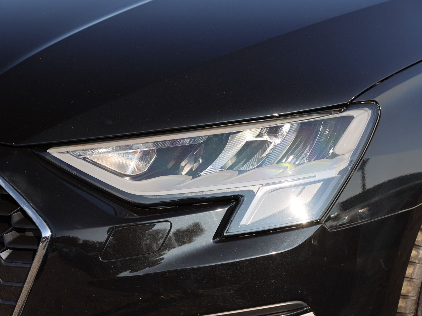Audi A3 Limousine advanced 30TFSI Stronic Navi LED ACC