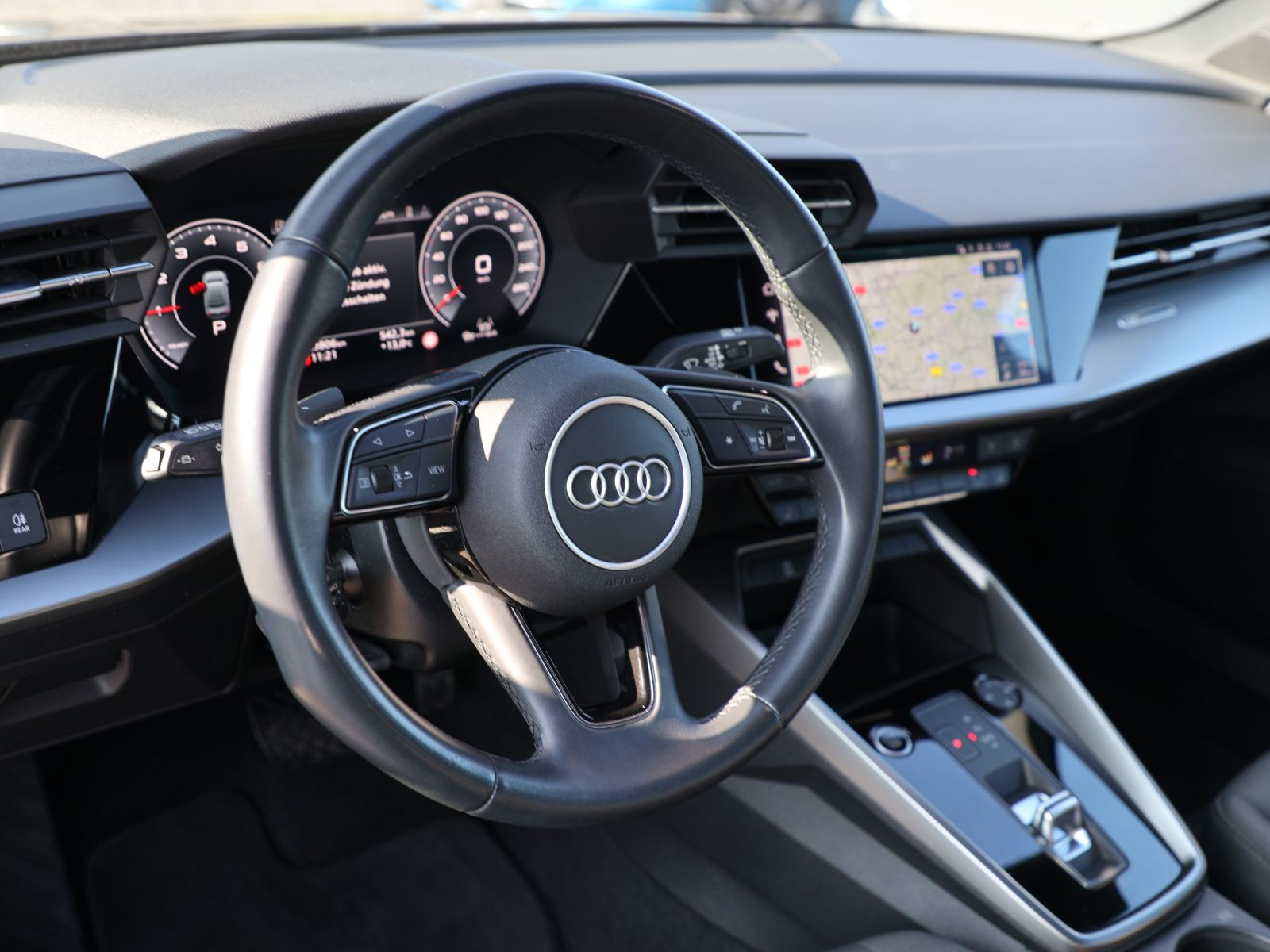 Audi A3 Limousine advanced 30TFSI Stronic Navi LED ACC
