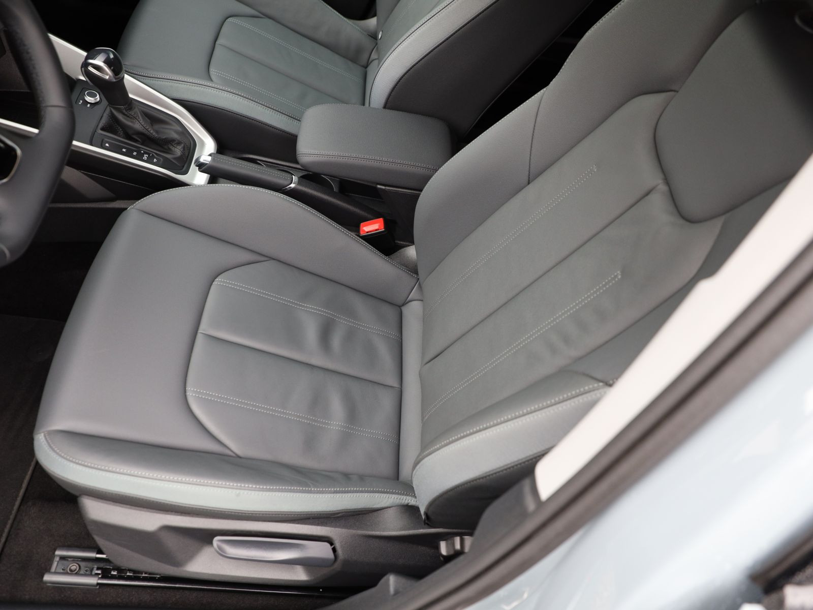 Audi A1 Sportback S line 30TFSI Stronic EPH CarPlay DAB