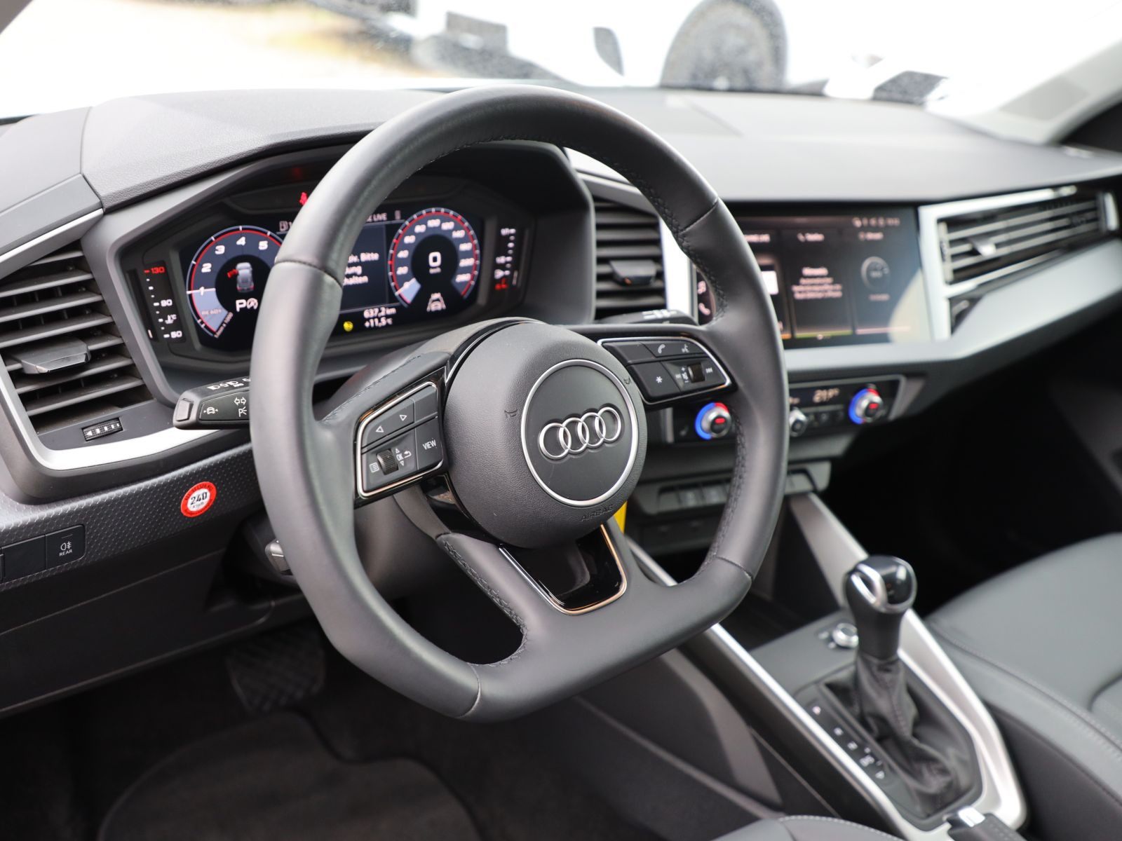 Audi A1 Sportback S line 30TFSI Stronic EPH CarPlay DAB