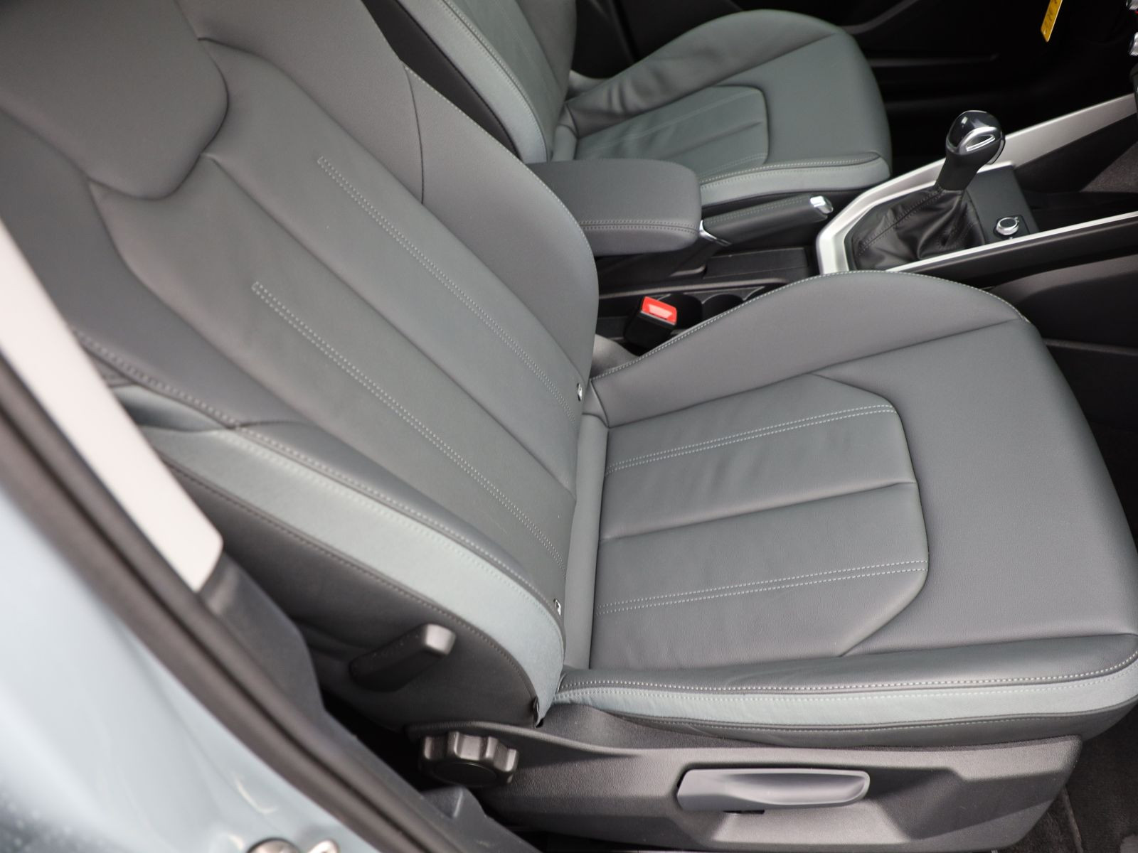 Audi A1 Sportback S line 30TFSI Stronic EPH CarPlay DAB