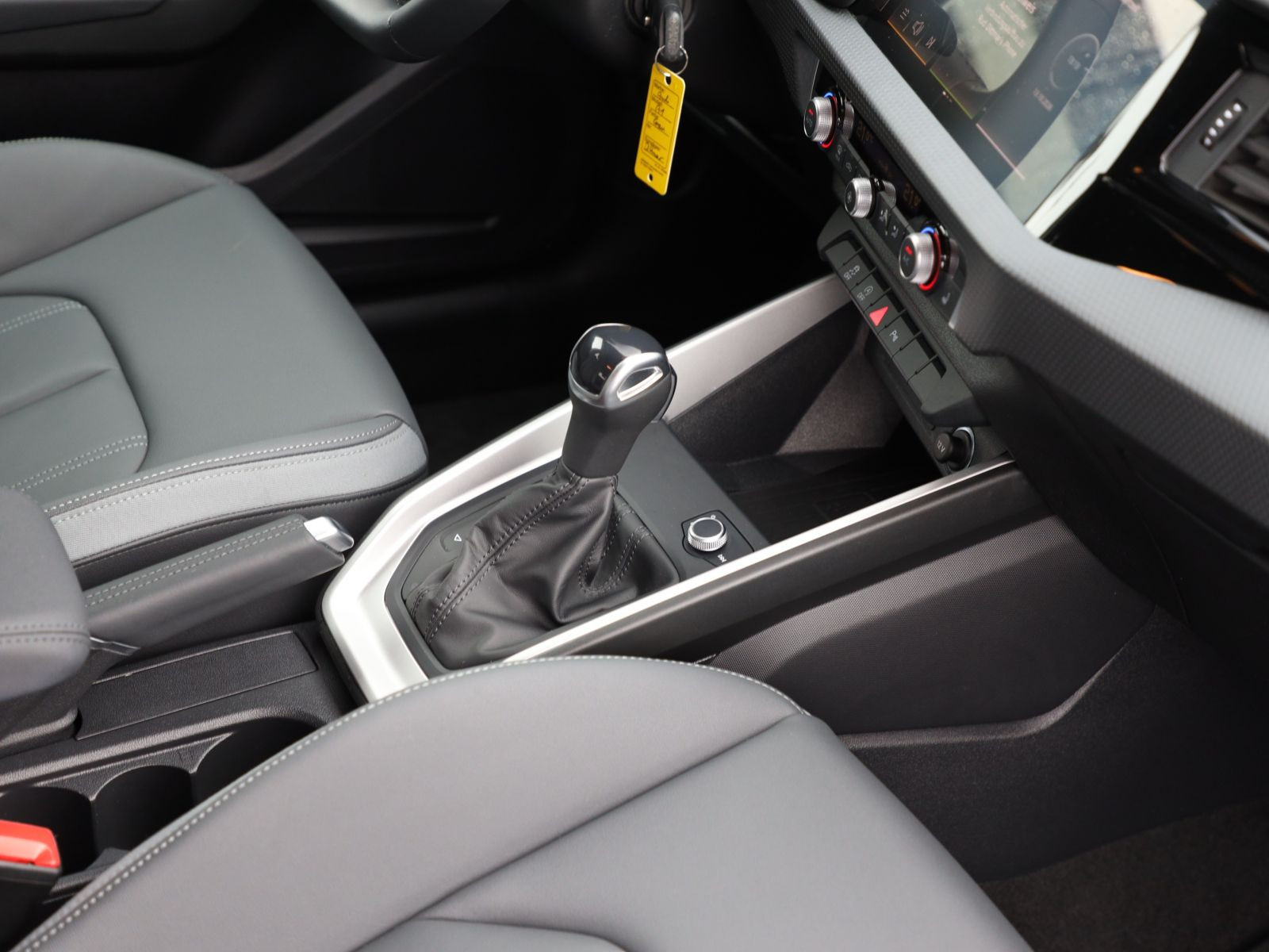 Audi A1 Sportback S line 30TFSI Stronic EPH CarPlay DAB