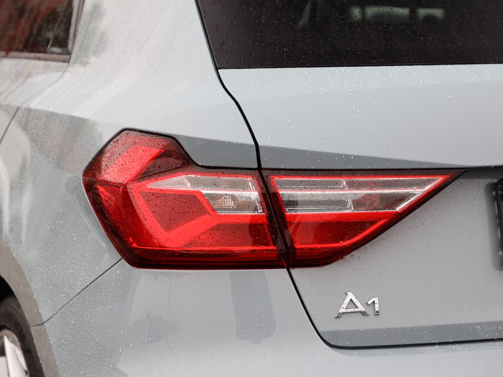 Audi A1 Sportback S line 30TFSI Stronic EPH CarPlay DAB