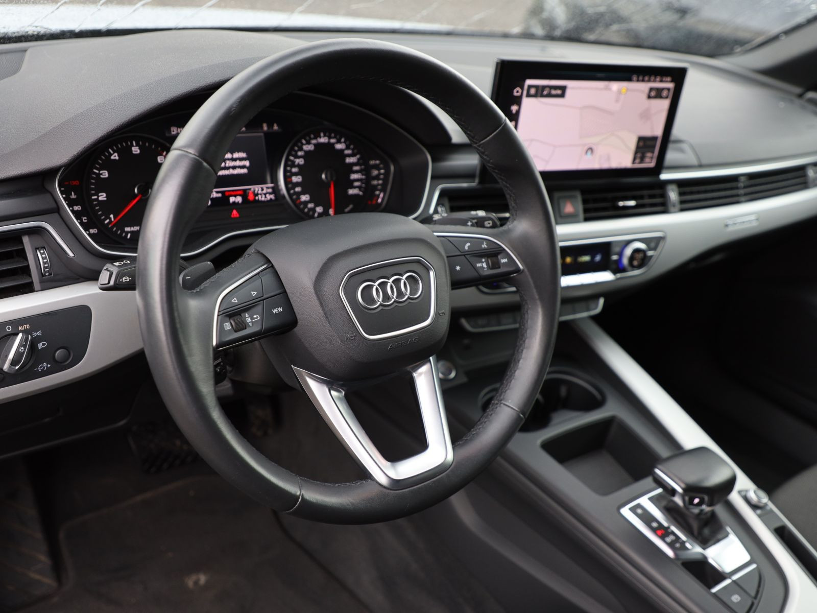 Audi A4 Avant Advanced 40TFSI qu Stronic Navi LED AHK