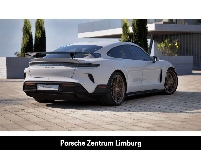 Porsche Taycan Turbo GT mit Weissach-Paket LED-Matrix