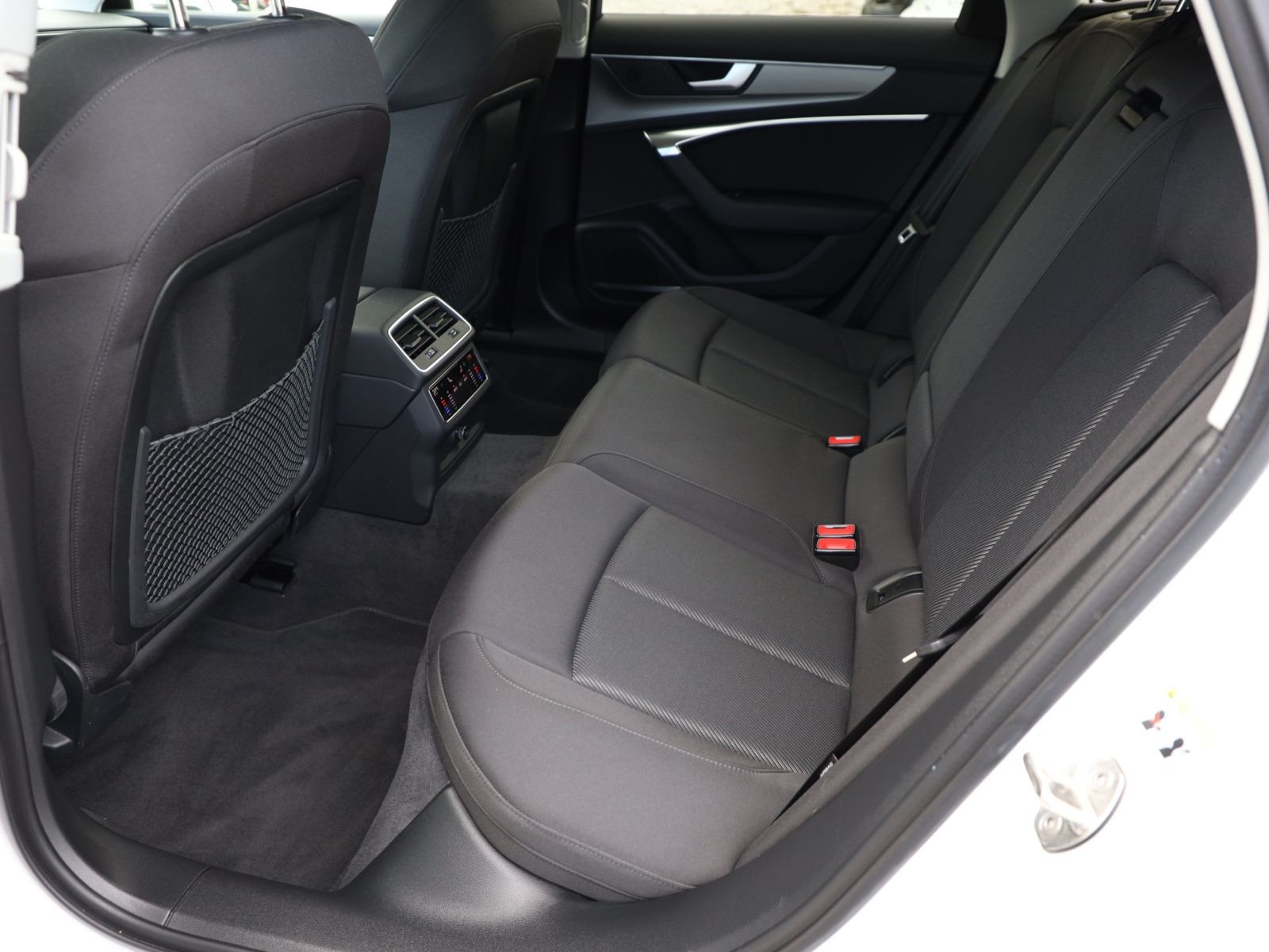 Audi A6 Avant Sport 45TDI qu Navi Matrix HuD ACC AHK