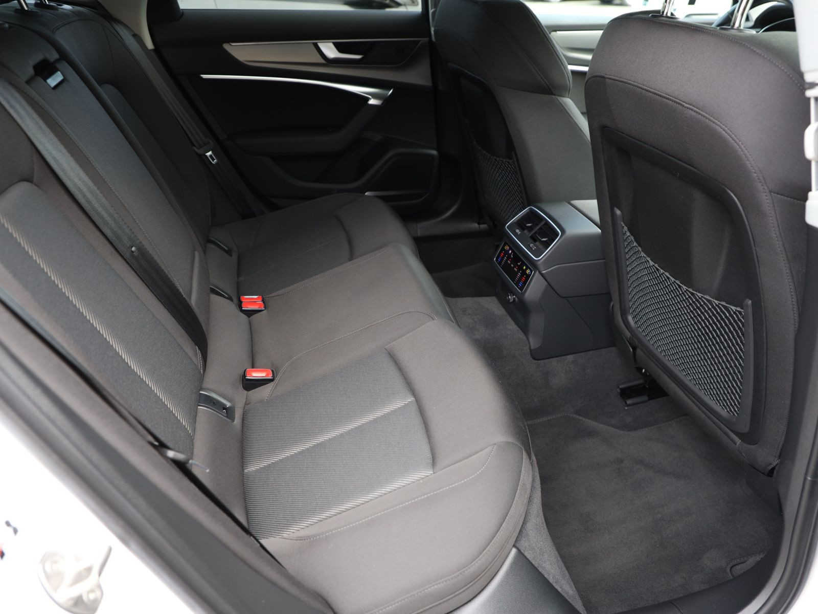 Audi A6 Avant Sport 45TDI qu Navi Matrix HuD ACC AHK