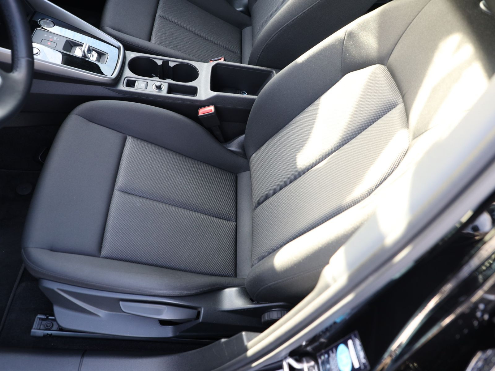 Audi A3 Sportback 40TFSIe Stronic Navi LED GRA DAB EPH