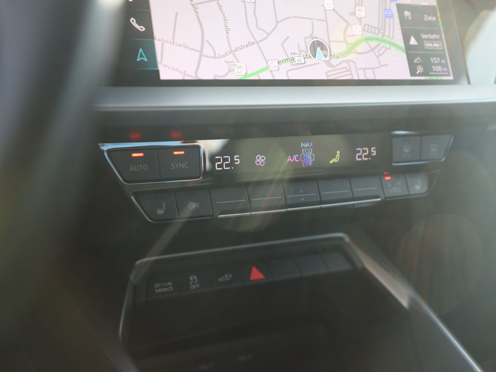 Audi A3 Sportback 40TFSIe Stronic Navi LED GRA DAB EPH
