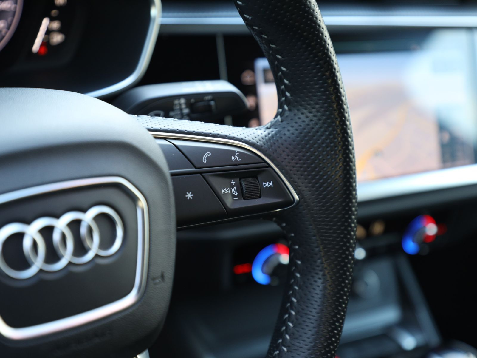 Audi Q3 Sportback S line 35TFSI Stronic Navi LED EPH