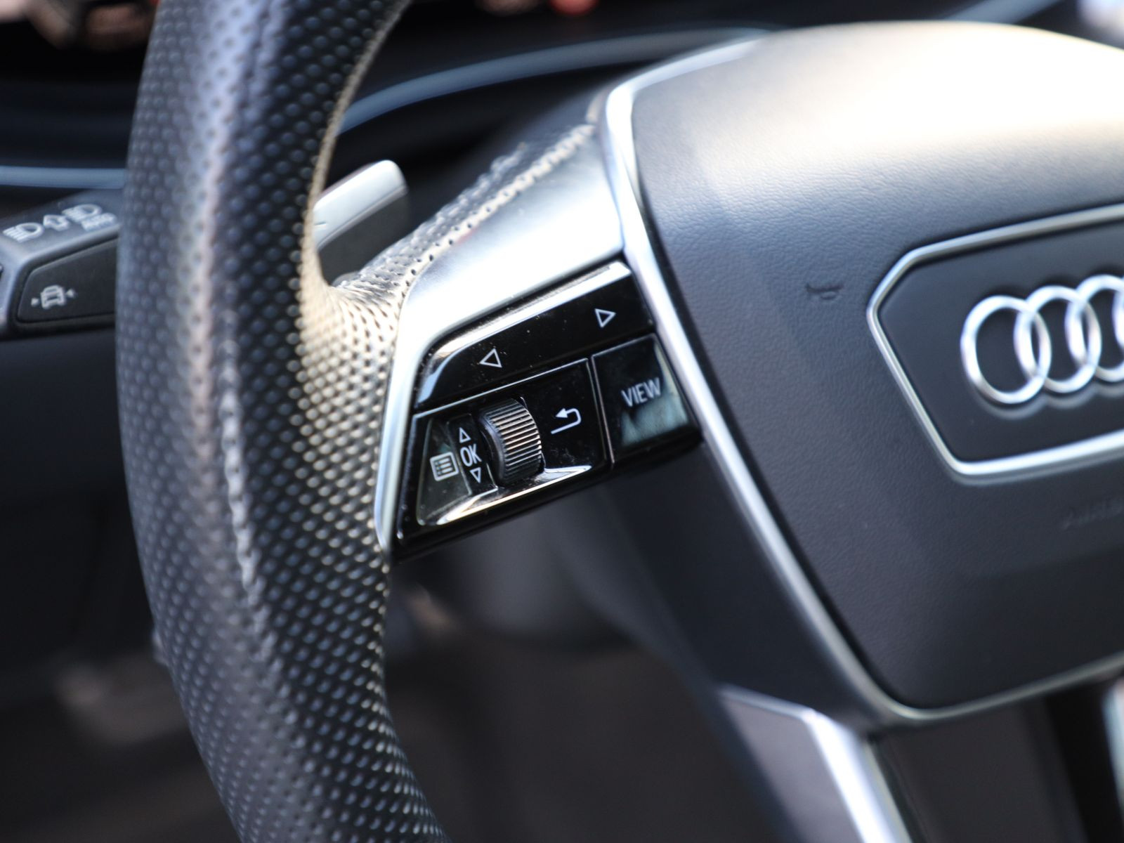 Audi A6 Avant S line 45TFSI qu Stronic Navi LED HuD ACC