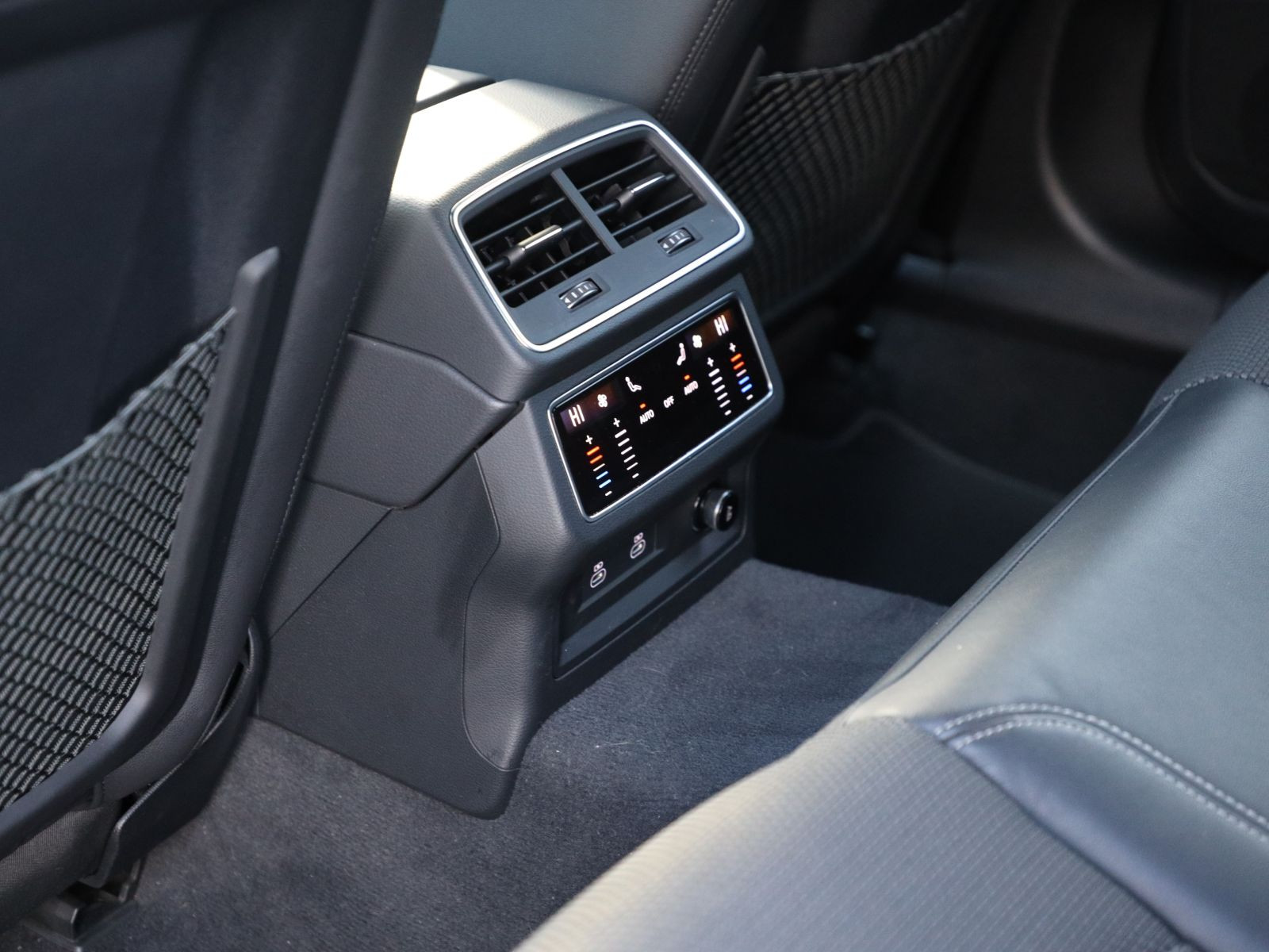 Audi A6 Avant S line 45TFSI qu Stronic Navi LED HuD ACC