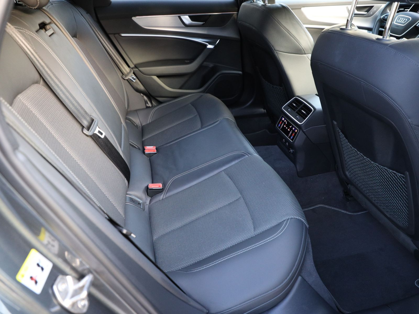 Audi A6 Avant S line 45TFSI qu Stronic Navi LED HuD ACC