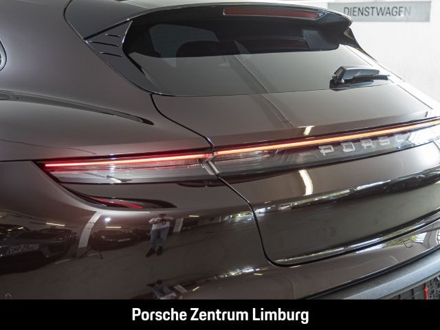 Porsche Taycan 4S Cross Turismo Clubleder Nachtsicht HUD