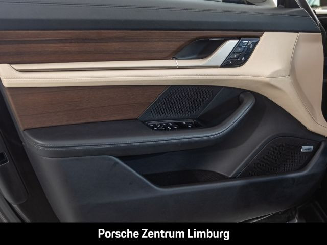 Porsche Taycan 4S Cross Turismo Clubleder Nachtsicht HUD