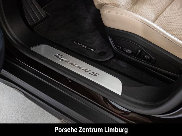 Porsche Taycan 4S Cross Turismo Clubleder Nachtsicht HUD