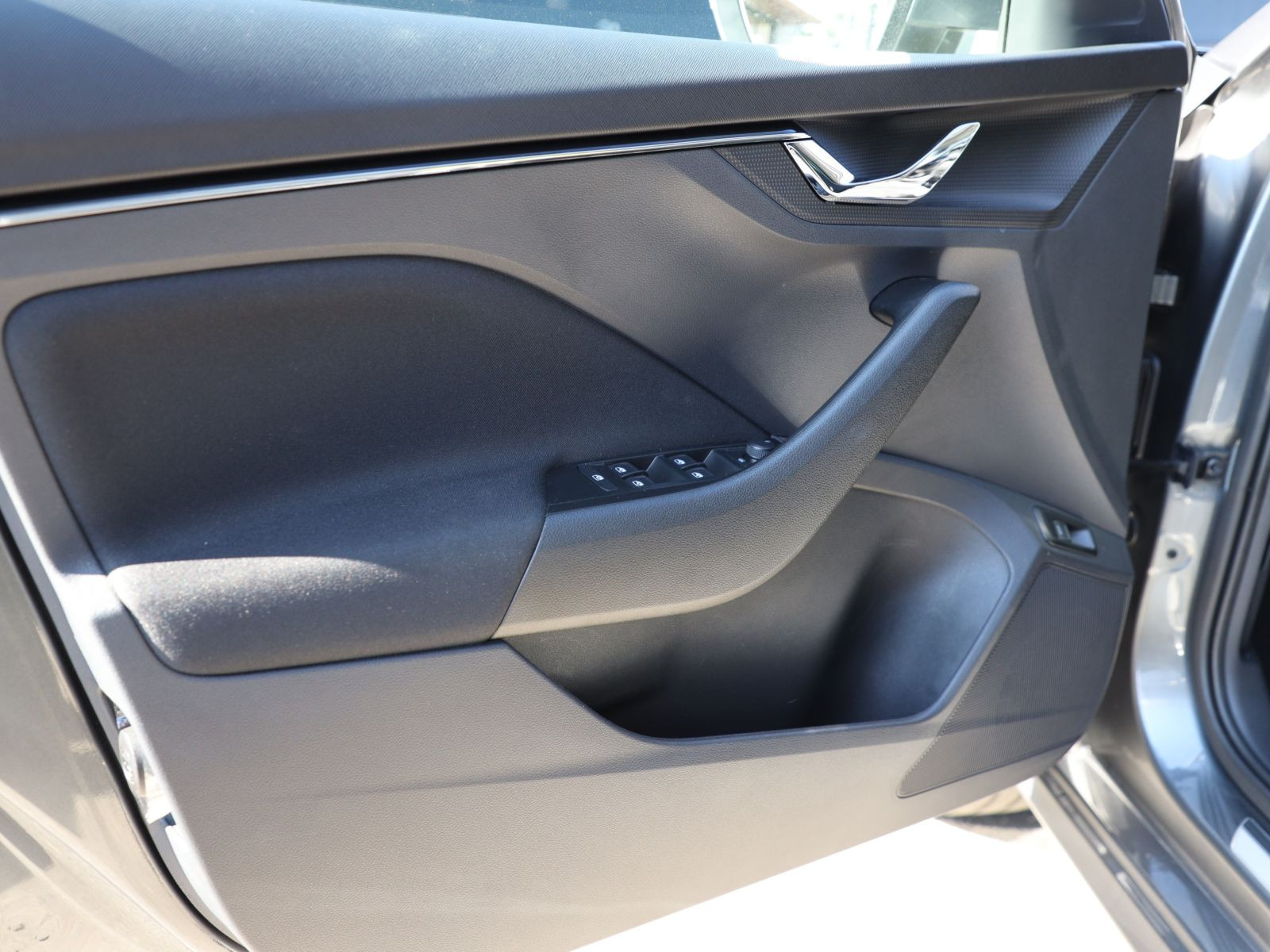 Skoda Kamiq Tour 1.0TSI EPH GRA LED CarPlay