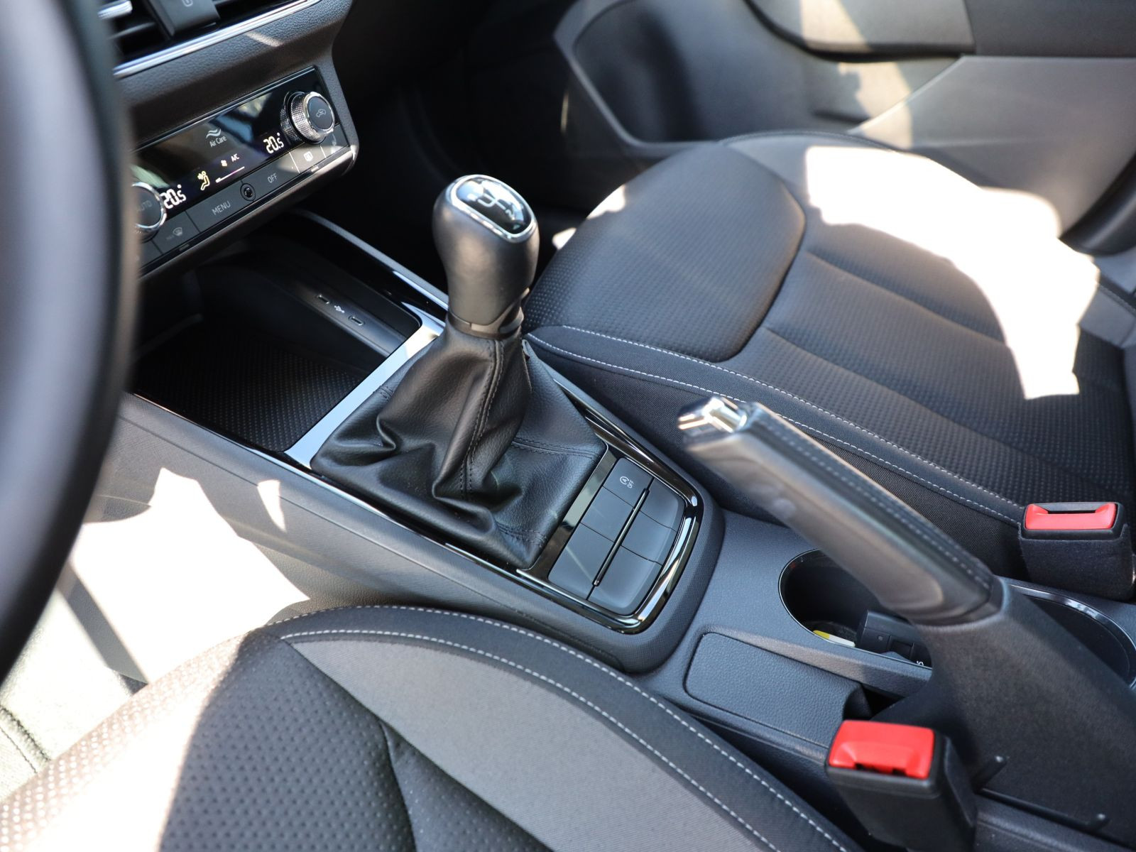 Skoda Kamiq Tour 1.0TSI EPH GRA LED CarPlay