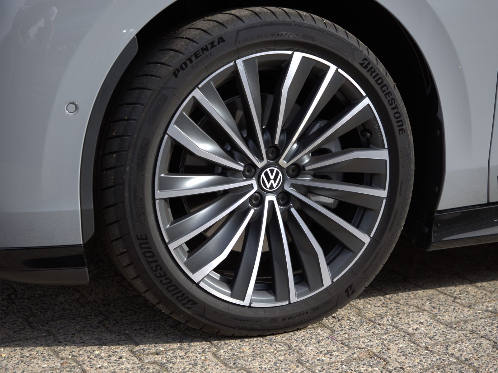 Volkswagen ID.7 Tourer Pro S, Panoramadach, LED-Matrix, Soundsystem, Navi