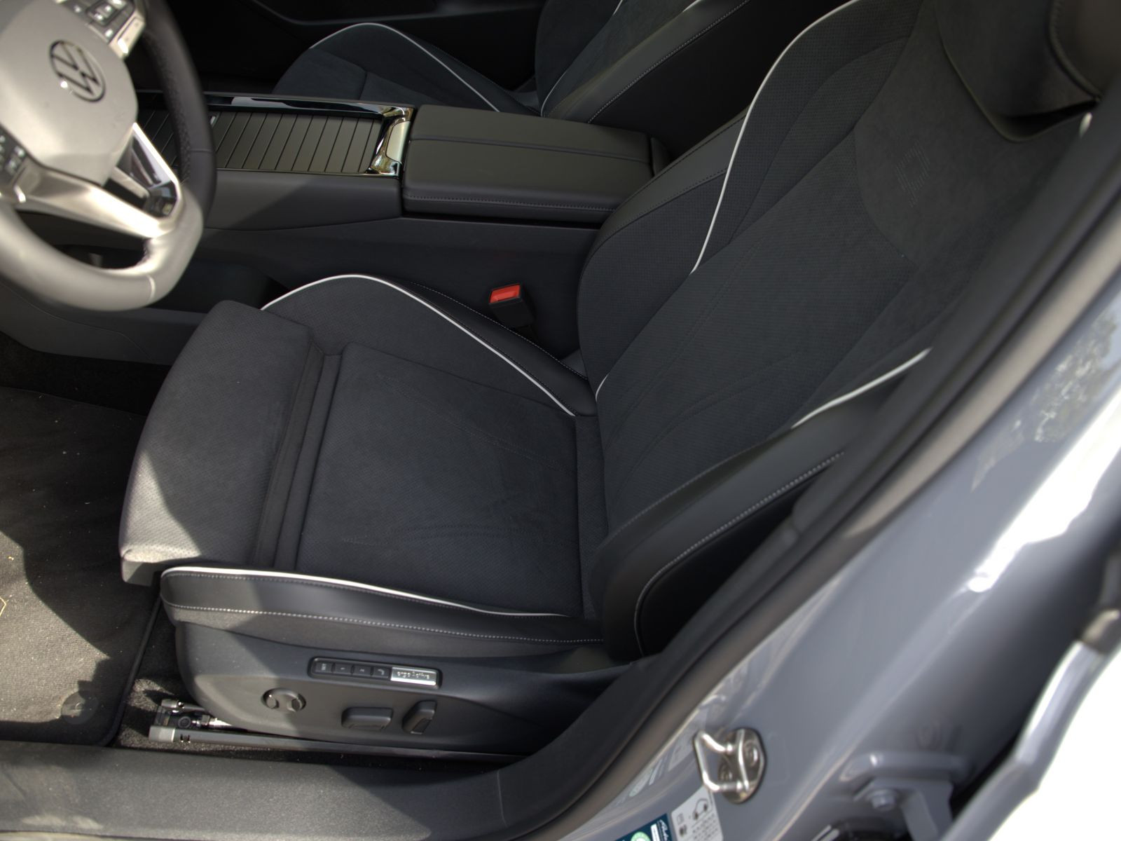 Volkswagen ID.7 Tourer Pro S, Panoramadach, LED-Matrix, Soundsystem, Navi