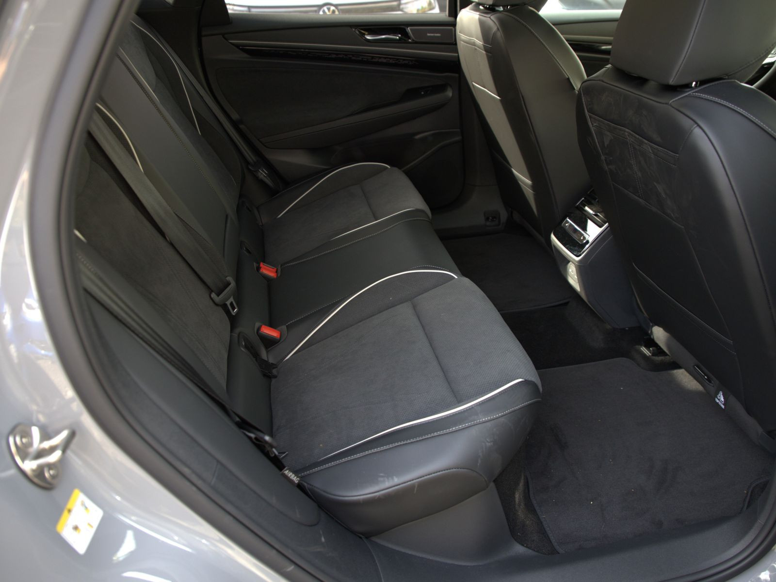 Volkswagen ID.7 Tourer Pro S, Panoramadach, LED-Matrix, Soundsystem, Navi
