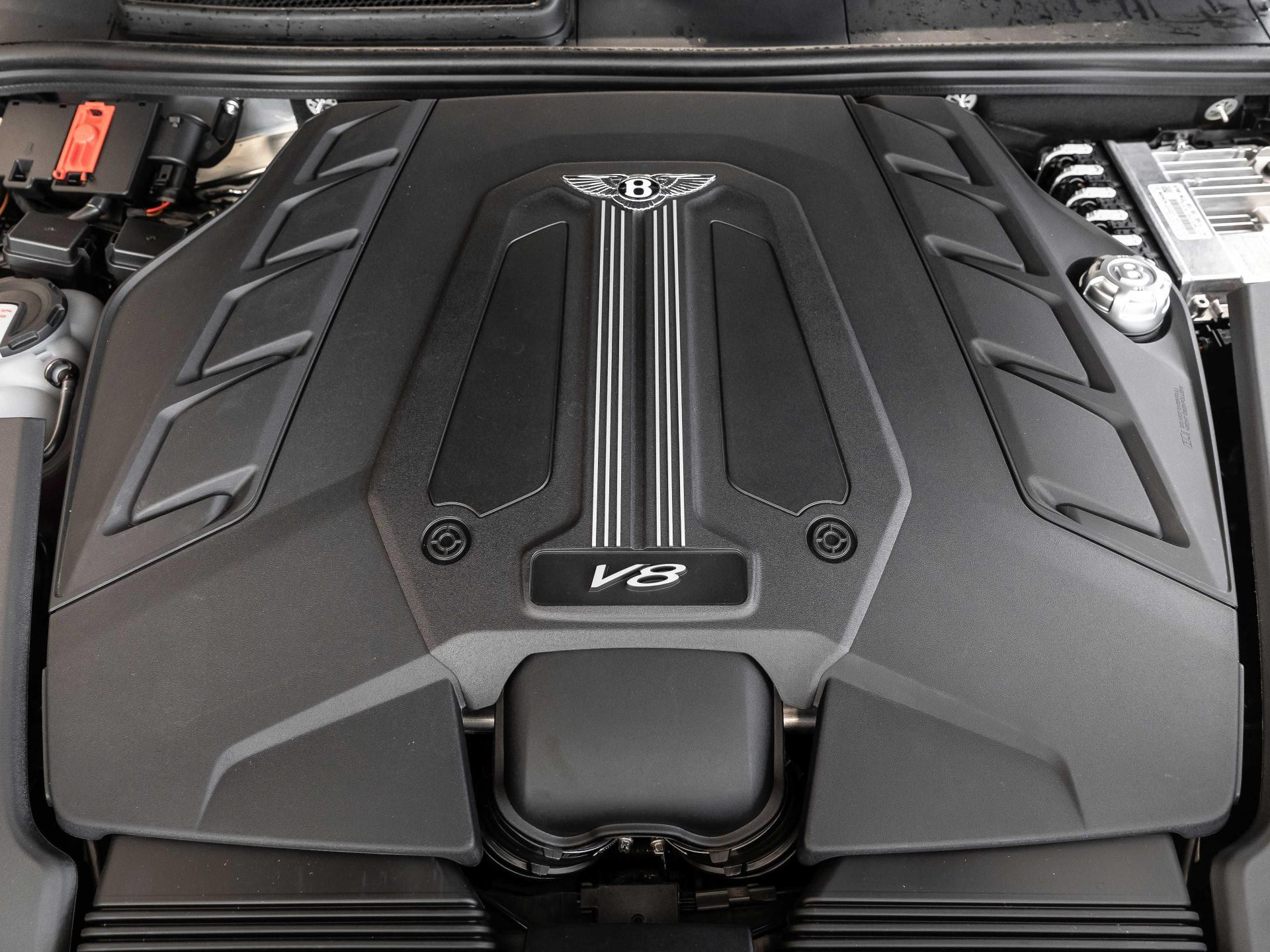 Bentley Bentayga EWB AZURE BLACK / TAN / FULL OPTION