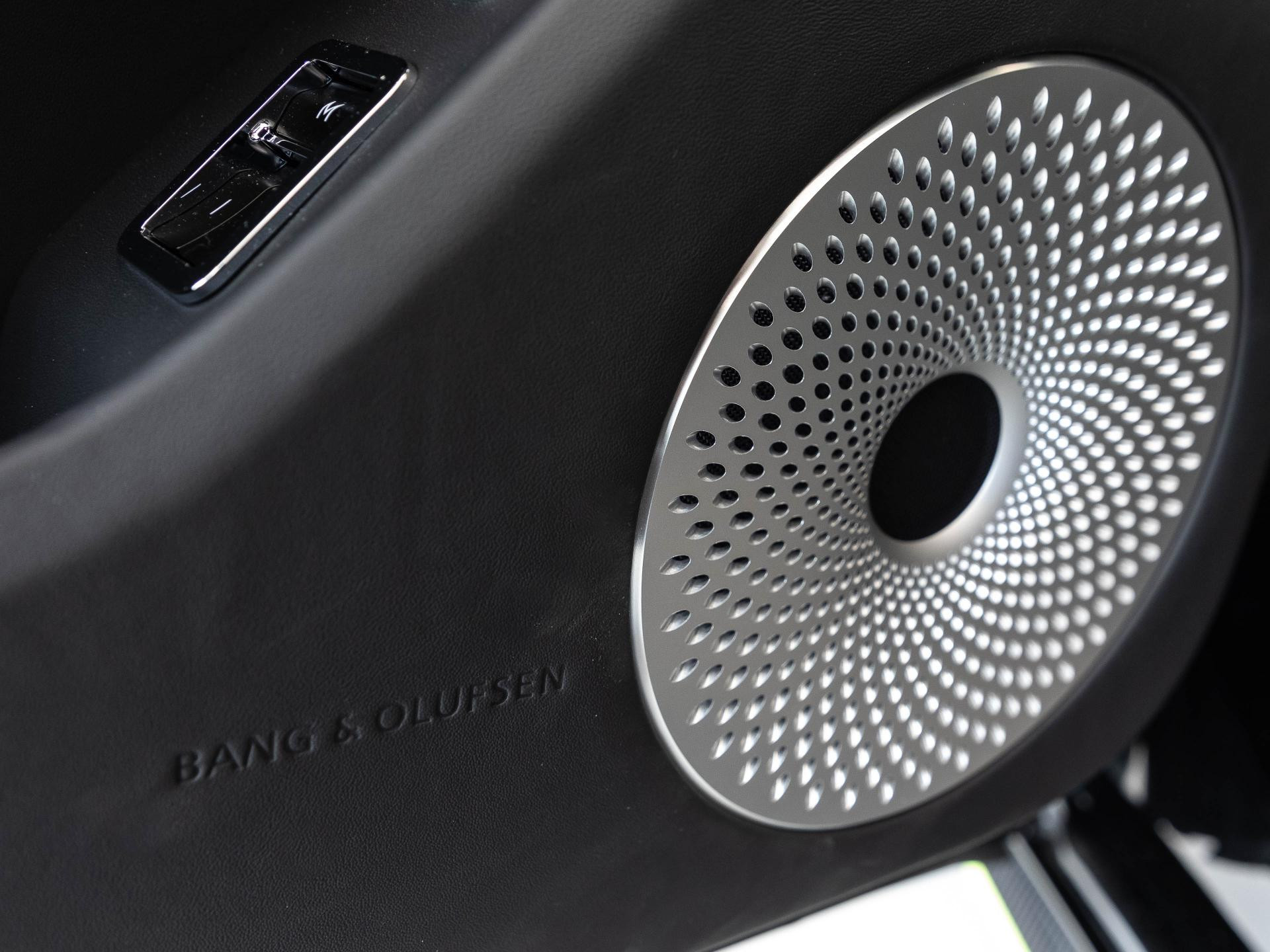 Bentley New Flying Spur S V8 MADE BY MULLINER / FULL Spec.