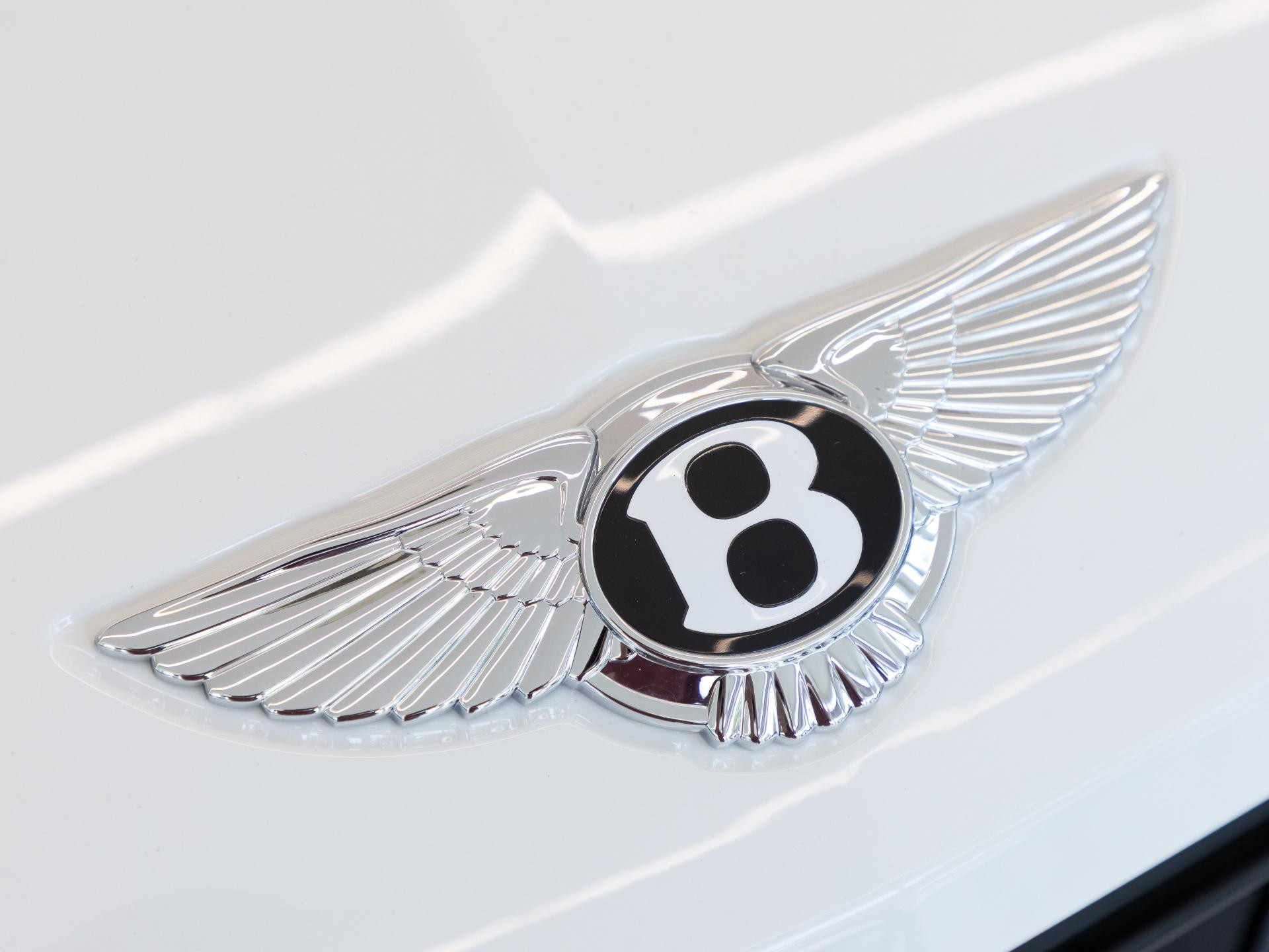 Bentley Bentayga V8 von BENTLEY MANNHEIM