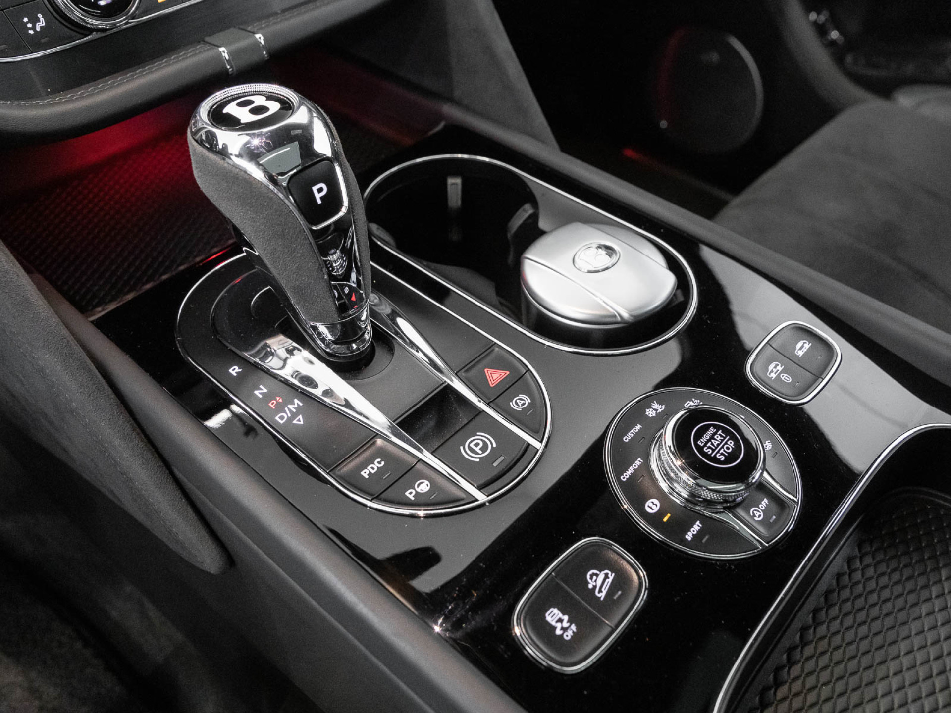 Bentley Bentayga Speed W12  AKRAPOVIC / CARBON BRAKES