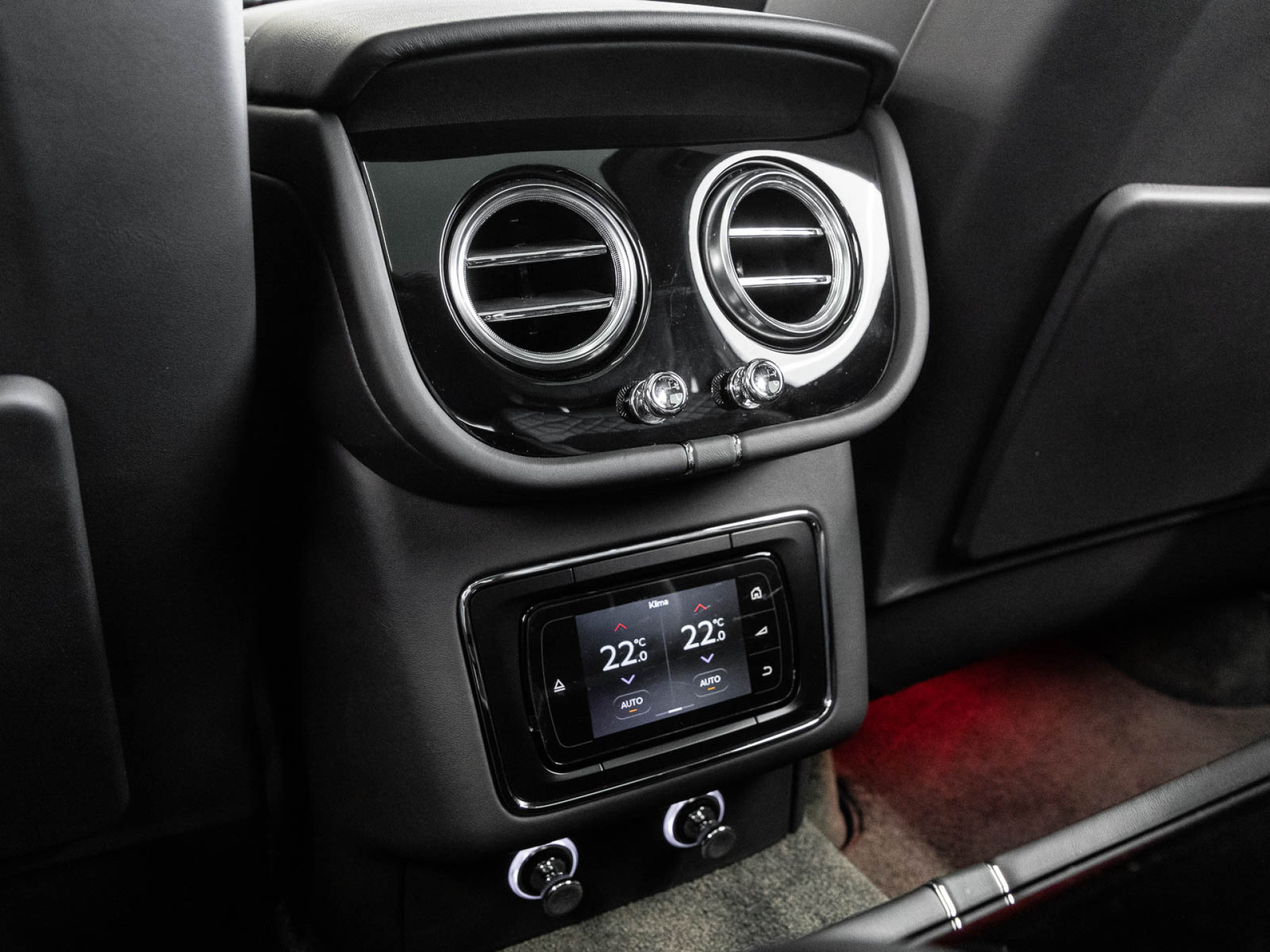 Bentley Bentayga Speed W12  AKRAPOVIC / CARBON BRAKES