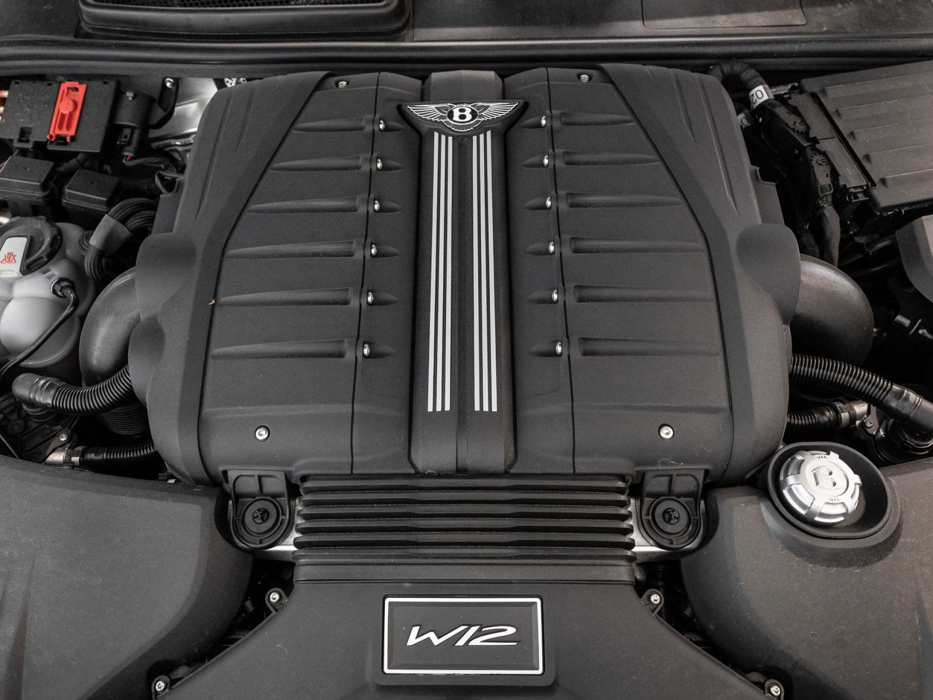 Bentley Bentayga Speed W12  AKRAPOVIC / CARBON BRAKES