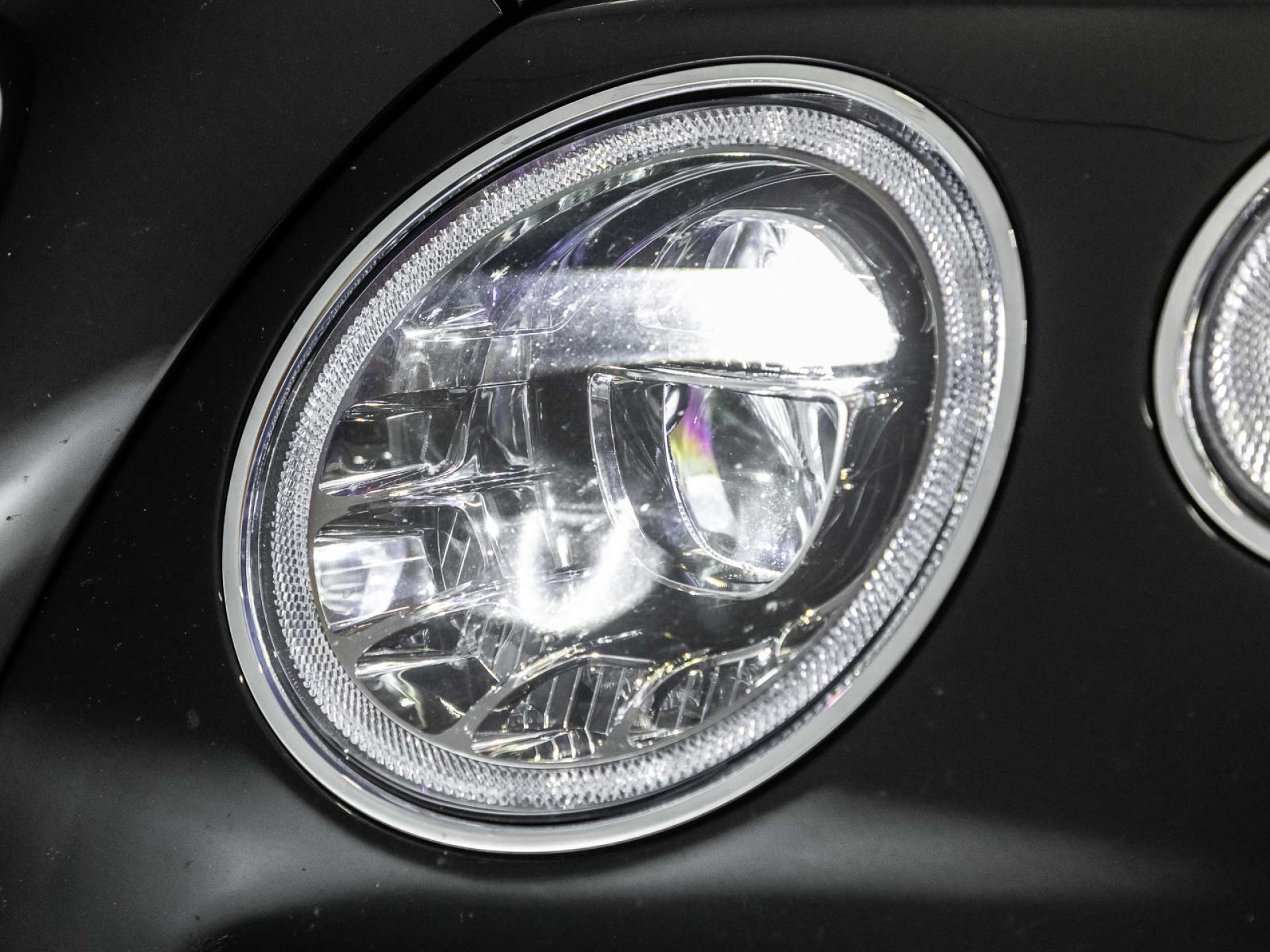 Bentley Bentayga Speed W12  AKRAPOVIC / CARBON BRAKES